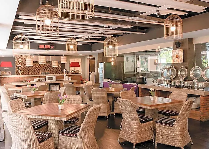 Hotel Amaroossa Bali 4*